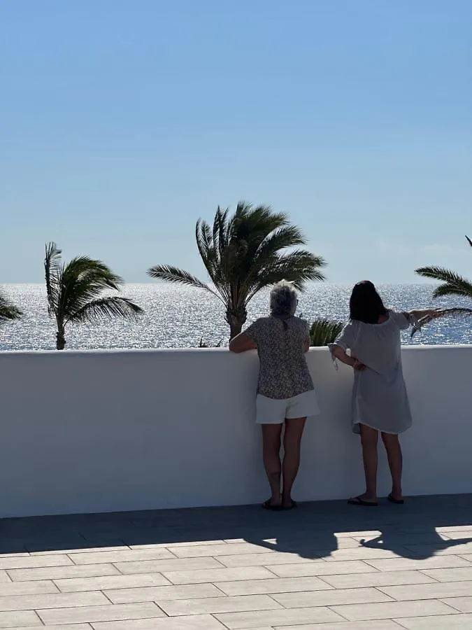 Sea View With Direct Access To Boulevard Puerto del Carmen  0*, Puerto del Carmen (Lanzarote)